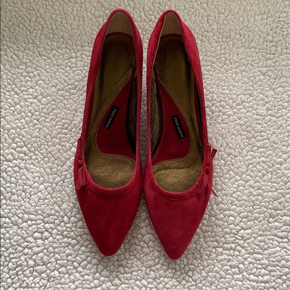 Anthropologie Shoes - Anthro Pied Juste suede kitten heels